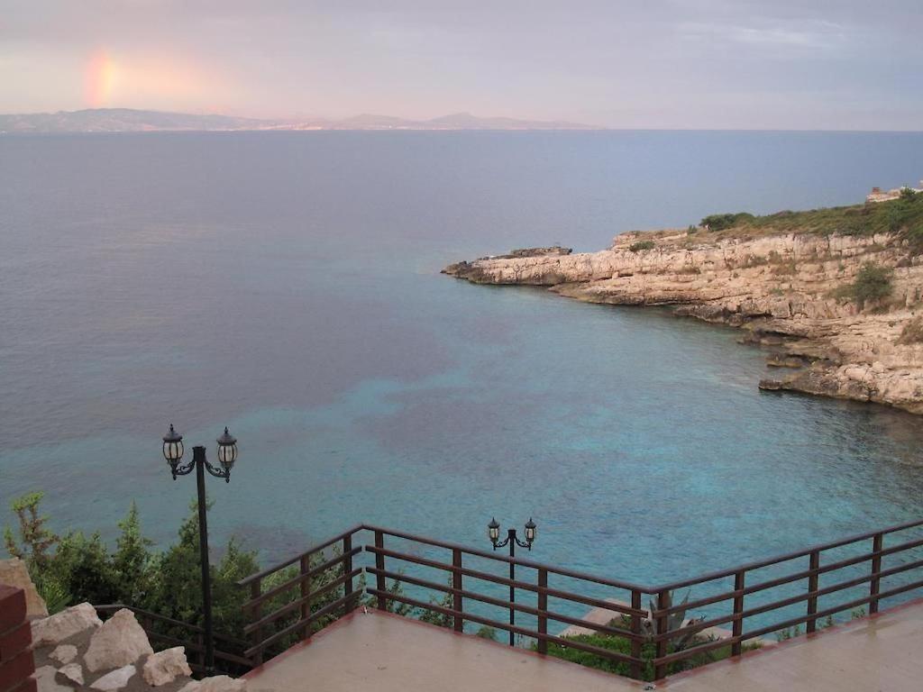 Nergis Hotel Karaburun  Eksteriør billede