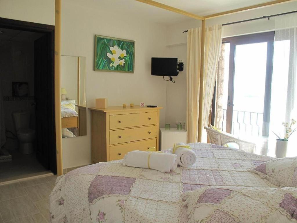 Nergis Hotel Karaburun  Eksteriør billede