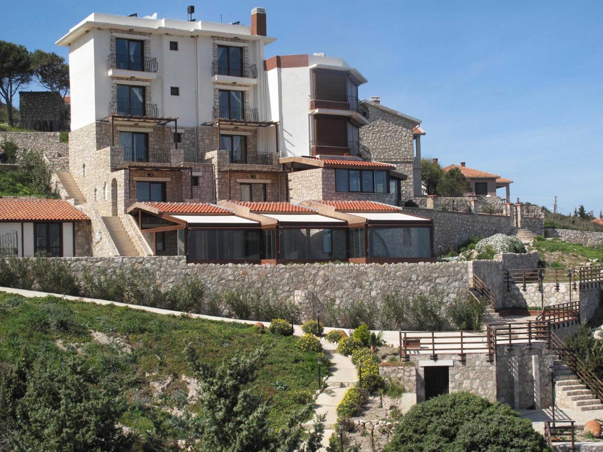 Nergis Hotel Karaburun  Eksteriør billede