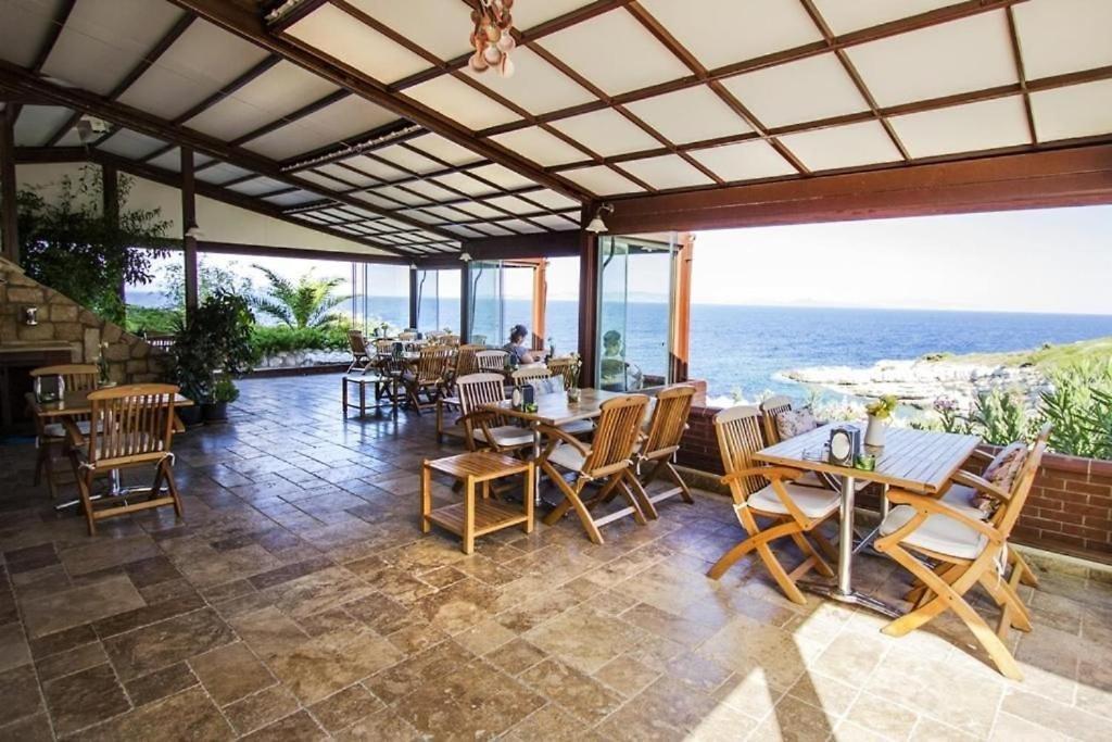 Nergis Hotel Karaburun  Eksteriør billede